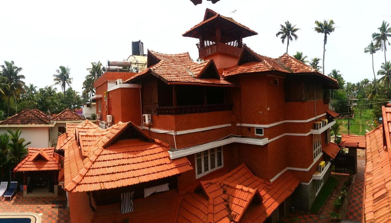 Nikhil Ayurvedic Heritage Hotel Varkala Esterno foto