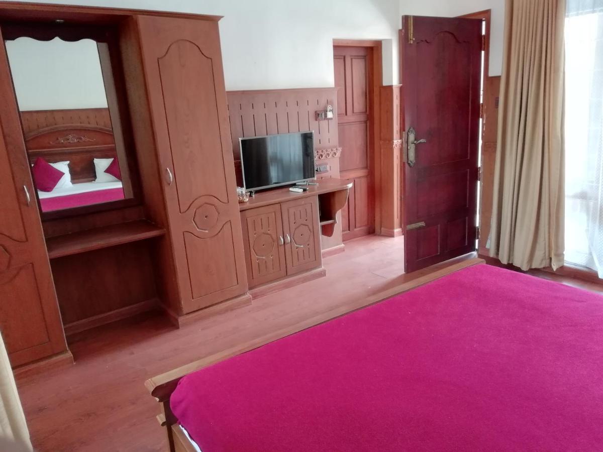 Nikhil Ayurvedic Heritage Hotel Varkala Esterno foto